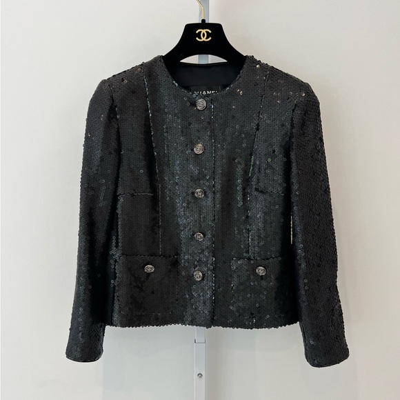 CHANEL 23C RESORT RUNWAY BLACK SEQUINS JACKET SIZE FR 38 / US 6 NWOTS! - Picture 4 of 17